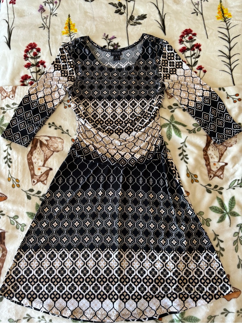 Geometric Pattern Fit & Flare Dress - Black and Cream Size 6